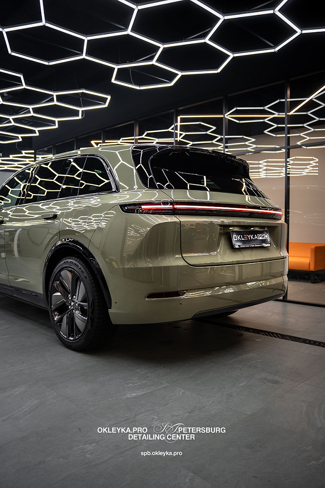 LiXiang L7 — оклейка в цветной полиуретан